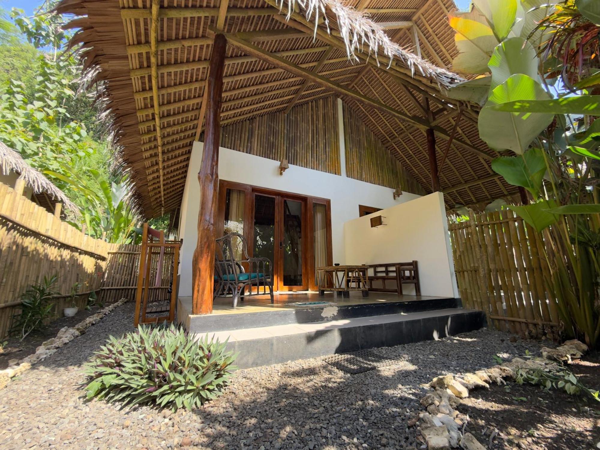 Rnv Eco Resort Bungalows Batukaras Exteriör bild