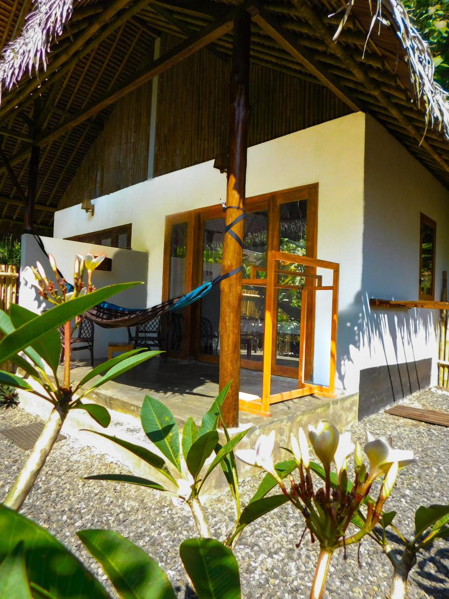 Rnv Eco Resort Bungalows Batukaras Exteriör bild