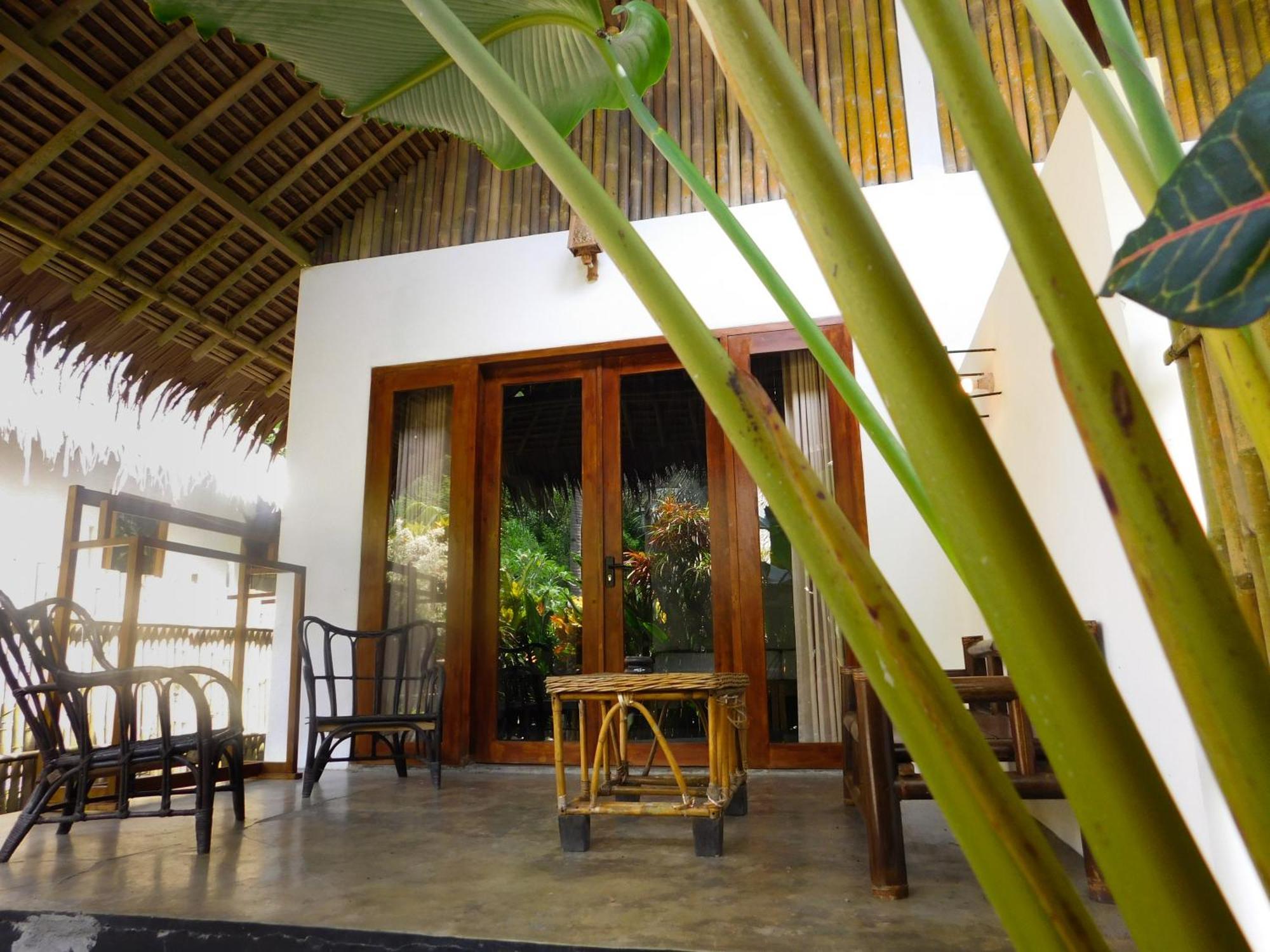 Rnv Eco Resort Bungalows Batukaras Exteriör bild