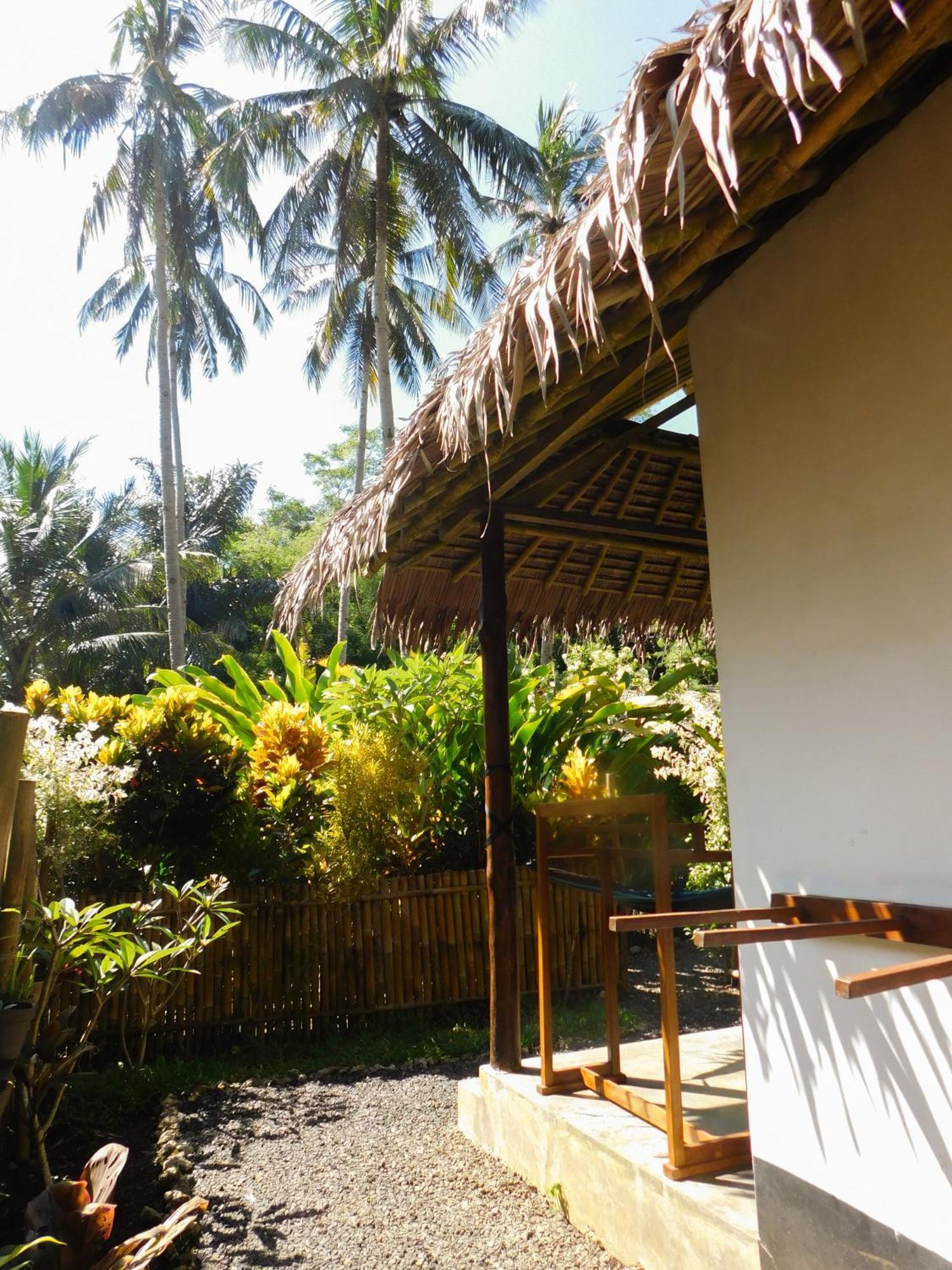 Rnv Eco Resort Bungalows Batukaras Exteriör bild