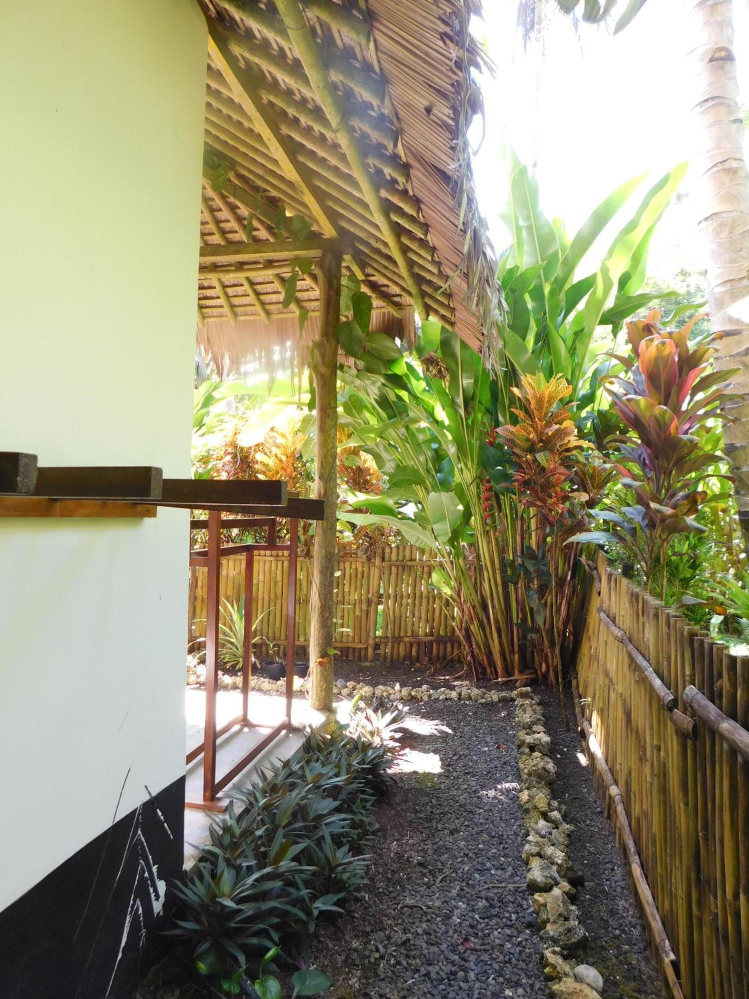 Rnv Eco Resort Bungalows Batukaras Exteriör bild