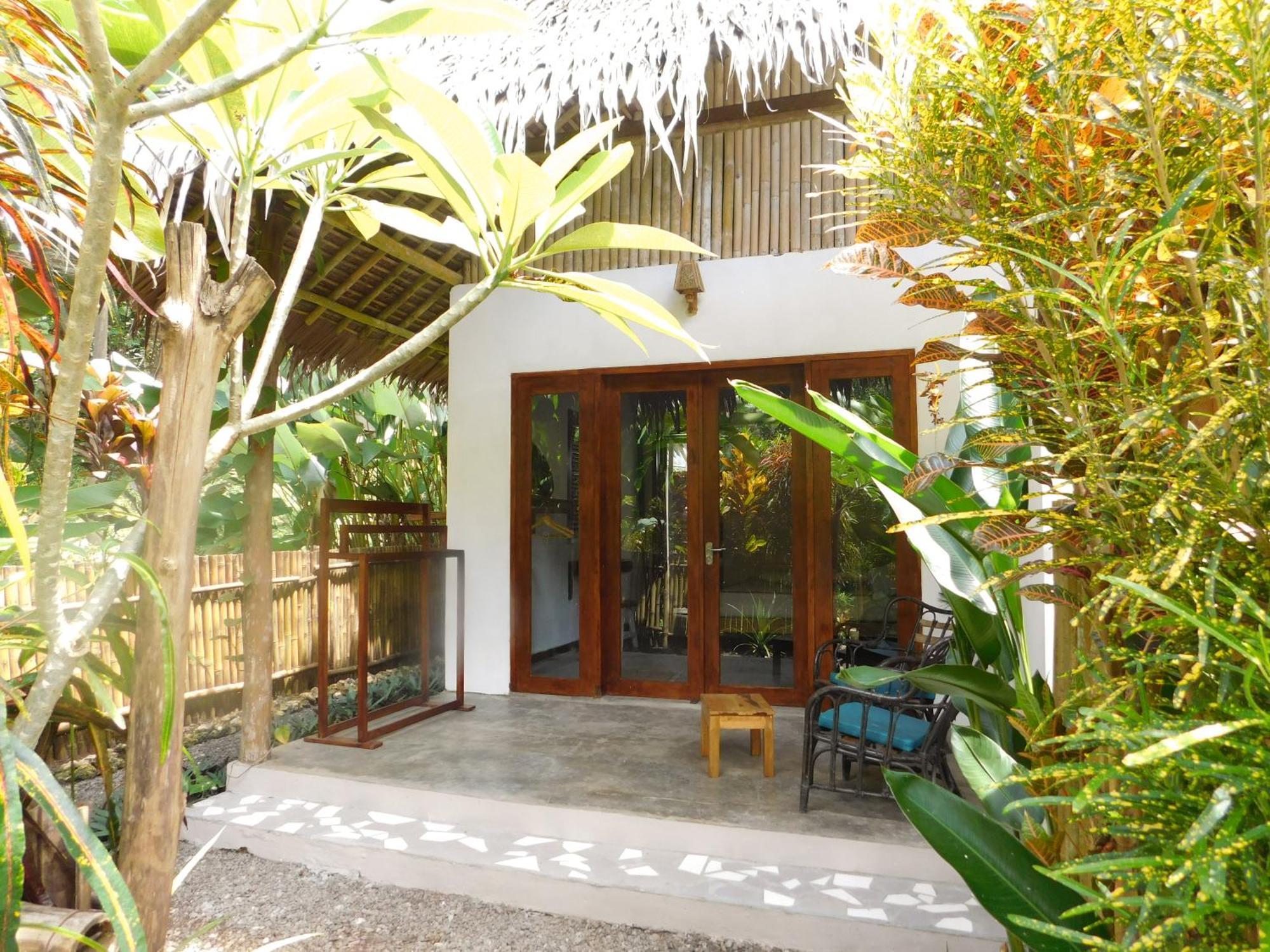 Rnv Eco Resort Bungalows Batukaras Exteriör bild
